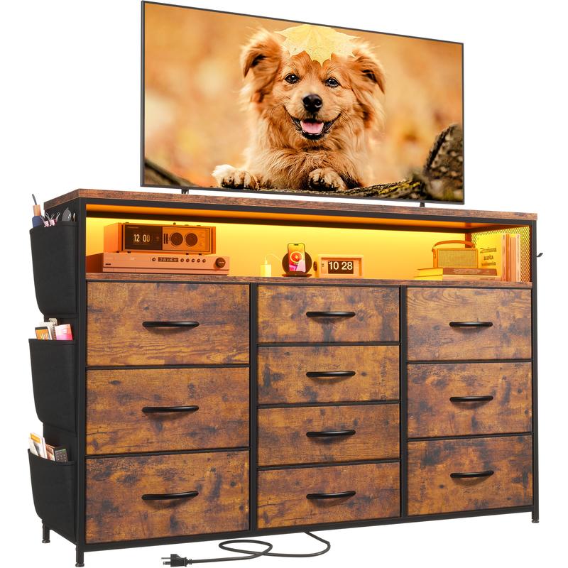 שידת Raybee Furniture ברוחב 55 אינץ' לחדר שינה, עם שקע חשמל ותאורת LED, מעמד טלוויזיה 65 אינץ' לחדר שינה עם 7-12 מגירות בד, שידות חזקות לחדר שינה 