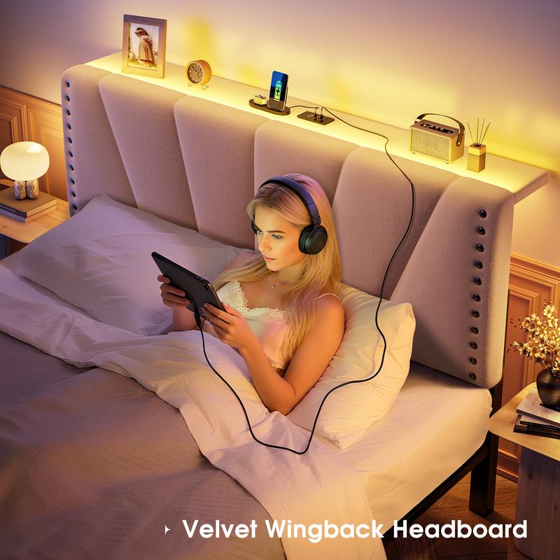 מיטת פלטפורמה קטיפתית Aura עם תאורת LED ועמדת טעינה